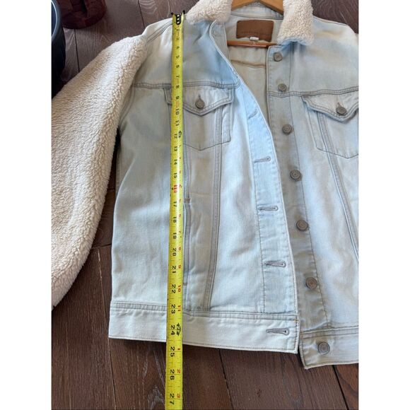 NWOT American Eagle Oversized Sherpa and Denim Jacket Size Medium - Picture 5 of 6